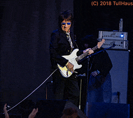 Saint Louis concert photos of Jeff Beck.