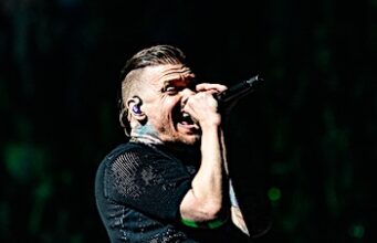 Shinedown: Bring The Heat To St. Louis. Shinedown